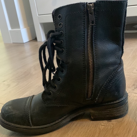 Steve Madden Troopa 2 - Picture 6 of 6